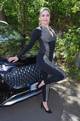 Yvonne Woelke beim BILD-RENNTAG auf der Trabrennbahn in Gelsenkirchen am 01.05.2026