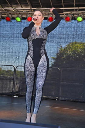 Yvonne Woelke beim BILD-RENNTAG auf der Trabrennbahn in Gelsenkirchen am 01.05.2026