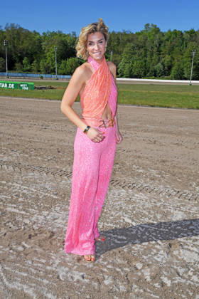 Anna-Maria Zimmermann beim BILD-RENNTAG auf der Trabrennbahn in Gelsenkirchen am 01.05.2026