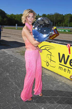 Anna-Maria Zimmermann beim BILD-RENNTAG auf der Trabrennbahn in Gelsenkirchen am 01.05.2026