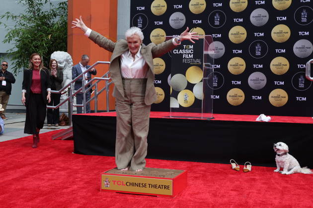 HOLLYWOOD, CALIFORNIA - MAY 01: Glenn Close attends the TCM Hand and Footprint Ceremony honoring Glenn Close at TCL Chinese Theatre on May 01, 2026 in Hollywood, California Credit: USA - ZUMAa123 20260501_zaa_a123_154 Copyright: xAdMediax