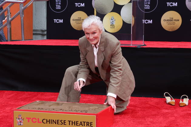 HOLLYWOOD, CALIFORNIA - MAY 01: Glenn Close attends the TCM Hand and Footprint Ceremony honoring Glenn Close at TCL Chinese Theatre on May 01, 2026 in Hollywood, California Credit: USA - ZUMAa123 20260501_zaa_a123_144 Copyright: xAdMediax