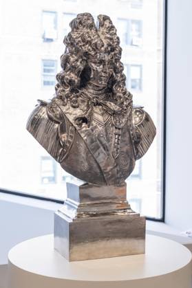 May 1, 2026, Bronx, New York, USA: Louis XIV by Jeff Koons on view during May Marquee Modern & Contemporary Auctions press preview at Sotheby s The Breuer in New York, NY on May 1, 2026. Bronx USA  - ZUMAr339 20260501_znp_r339_008 Copyright: xLevxRadinx