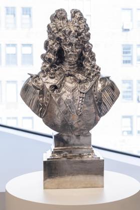May 1, 2026, Bronx, New York, USA: Louis XIV by Jeff Koons on view during May Marquee Modern & Contemporary Auctions press preview at Sotheby s The Breuer in New York, NY on May 1, 2026. Bronx USA  - ZUMAr339 20260501_znp_r339_009 Copyright: xLevxRadinx