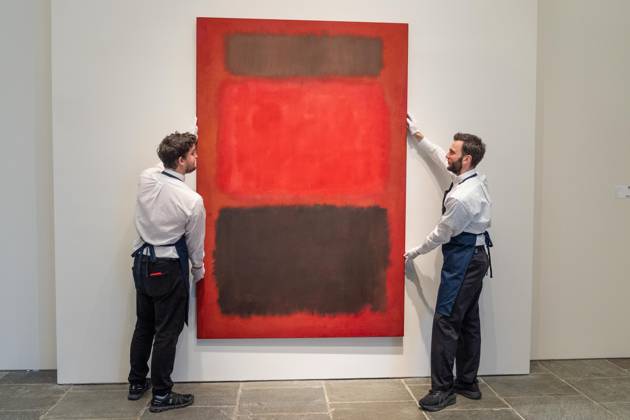 May 1, 2026, Bronx, New York, USA: Auction assistants pose with Mark Rothko Brown and Blacks in Reds during May Marquee Modern & Contemporary Auctions press preview at Sotheby s The Breuer in New York, NY on May 1, 2026. Bronx USA - ZUMAr339 20260501_znp_r339_001 Copyright: xLevxRadinx