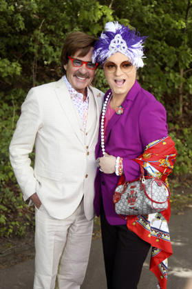 Jörg Draeger und Julian F.M. Stoeckel beim Bild-Renntag 2026 auf der Trabrennbahn Gelsenkirchen. Gelsenkirchen, 01.05.2026