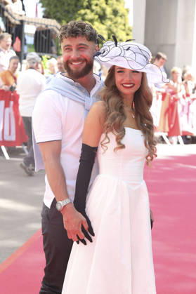 Umut Tekin und Lena Goldstein beim Bild-Renntag 2026 auf der Trabrennbahn Gelsenkirchen. Gelsenkirchen, 01.05.2026