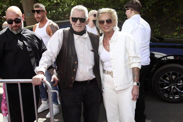 Heinz Hoenig mit Ehefrau Annika Kärsten-Hoenig beim Bild-Renntag 2026 auf der Trabrennbahn Gelsenkirchen. Gelsenkirchen, 01.05.2026