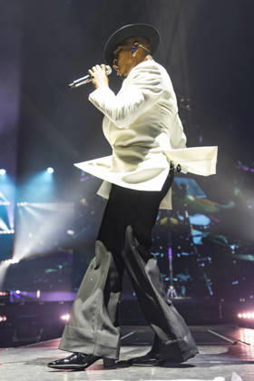 Ne-Yo performs at Co-Op Live Ne-Yo performs at Co-Op Live, Manchester, England, 1st May 2026, Credit:Mike Gray Avalon  Copyright: xMikexGrayx xAvalonx 1095770228