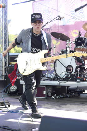 Ryan Cassata live beim 1. Mai Fest auf dem Faustgelände. Hannover, 01.05.2026