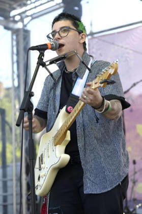 Ryan Cassata live beim 1. Mai Fest auf dem Faustgelände. Hannover, 01.05.2026