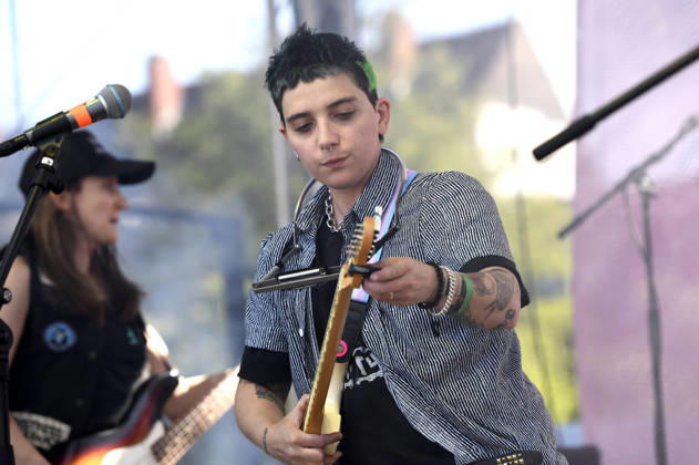 Ryan Cassata live beim 1. Mai Fest auf dem Faustgelände. Hannover, 01.05.2026