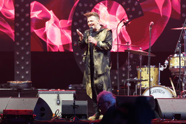 The Kickstarters, Dick Brave bei Veranstaltung EHC Happy Weekend 2026, Rock n Roll im Mai am 01.05.2026 in Königsbrunn, Pharmpur Eisarena. Bayern Deutschland