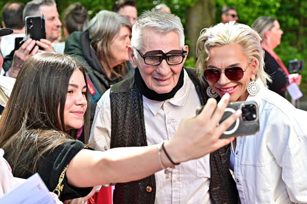 Bild-Renntag 2026 Heinz Hoenig und Annika Kärsten-Hoenig anläßlich des Bild-Renntages am 01.05.2026 auf der Trabrennbahn Gelsenkirchen. 20260501MWI119084