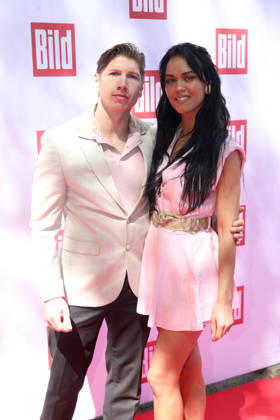 Bild-Renntag 2026 in Gelsenkirchen Vanessa Neigert mit Freund Giovanni Weisheit beim Bild-Renntag 2026 in Gelsenkirchen NRW Deutschland Copyright: xMatthiasxGränzdörferx