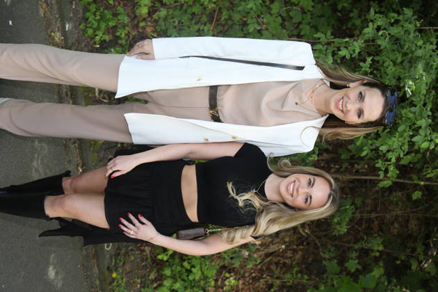 Christina Grass und Annelie Henze beim Bild-Renntag 2026 auf der Trabrennbahn Gelsenkirchen. Gelsenkirchen, 01.05.2026 Copyright: xAgenturxMatthiasxWehnertx xM.xGränzdörferx