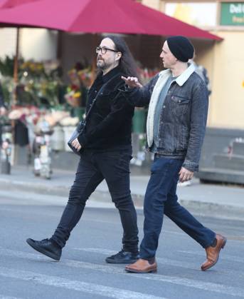Sean Lennon goes fashionable and practical wearing a crossbody bag while out with friend on the way to dinner in the West Village Featuring: Sean Lennon Where: New York City, New York, United States When: 01 May 2026 Credit: Rob Davis INSTARimages EDITORIAL USE ONLY. NOT FOR USE BY NEWSPAPERS BASED IN THE UK. Copyright: xROBxDAVISx instar55659018