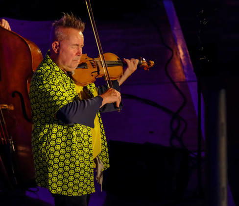 Nigel Kennedy. Cheltenham Jazz Festival. Cheltenham UK. 1 May 2026. B5776. Cheltenham Jazz Festival.Violin Virtuoso Nigel Kennedy celebrating his 70th birthday with Alec Dankworth, son of Johnny Dankworth & Cleo Lane. Entertaining a sell out Cheltenham T Nigel Kennedy. Cheltenham Jazz Festival. Cheltenham UK. 1 May 2026. B5776. Cheltenham Jazz Festival.Violin Virtuoso Nigel Kennedy celebrating his 70th birthday with Alec Dankworth, son of Johnny Dankworth & Cleo Lane. Entertaining a sell out Cheltenham Town audience., Credit:Charlie Bryan Avalon  Copyright: xCharliexBryanx xAvalonx 1095850081