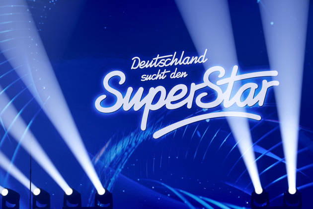 Das Logo von DSDS zu sehen bei der zweiten von drei Live-Shows der 22. Staffel der deutschen Gesangs-Castingshow Deutschland sucht den Superstar (DSDS) in den MMC-Studios. (Themenbild, Symbolbild) Köln, 02.05.2026 NRW Deutschland Copyright: xChristophxHardtx