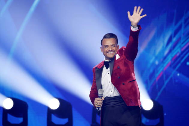 Kandidat Menowin Fröhlich bei der zweiten von drei Live-Shows der 22. Staffel der deutschen Gesangs-Castingshow Deutschland sucht den Superstar (DSDS) in den MMC-Studios. Köln, 02.05.2026 NRW Deutschland Copyright: xChristophxHardtx