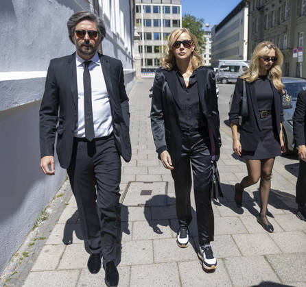 Veronica Ferres mit David Dietl und Tochter Lilly Krug Trauerfeier für Mario Adorf in der Jesuitenkirche St. Michael in München Datum: 02.05.2026