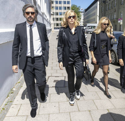 Veronica Ferres mit David Dietl und Tochter Lilly Krug Trauerfeier für Mario Adorf in der Jesuitenkirche St. Michael in München Datum: 02.05.2026