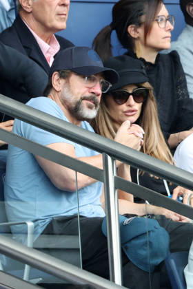 Penélope Cruz and her husband Javier Bardem with their children Leonardo, Luna and their friends in the stands at the Ligue 1 McDonald s soccer match between Paris Saint Germain PSG and FC Lorient at the Parc des Princes in Paris, France, on May 2, 2026 Bestimage Penélope Cruz and her husband Javier Bardem with their children Leonardo, Luna and their friends in the stands at the Ligue 1 McDonald s soccer match between Paris Saint Germain PSG and FC Lorient at the Parc des Princes in Paris, France, on May 2, 2026 Paris France  Copyright: xAGENCEx xBESTIMAGExAGENCEx xBESTIMAGEx