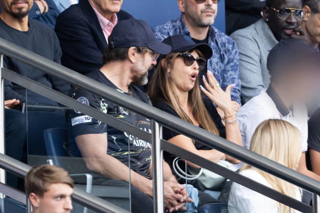 Penélope Cruz and her husband Javier Bardem with their children Leonardo, Luna and their friends in the stands at the Ligue 1 McDonald s soccer match between Paris Saint Germain PSG and FC Lorient at the Parc des Princes in Paris, France, on May 2, 2026 Bestimage Penélope Cruz and her husband Javier Bardem with their children Leonardo, Luna and their friends in the stands at the Ligue 1 McDonald s soccer match between Paris Saint Germain PSG and FC Lorient at the Parc des Princes in Paris, France, on May 2, 2026 Paris France  Copyright: xAGENCEx xBESTIMAGExAGENCEx xBESTIMAGEx