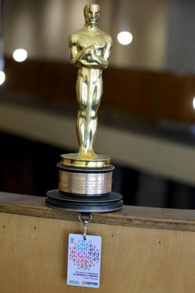 Russian co-director and lead actor Pavel Pasha Talankin (not pictured) presents Oscar statuette for his film Mr. Nobody Against Putin, which was lost on his flight back from the United States to Germany. Pavel Talankin is guest at the Cinema on the Border film festival in Tesin, Poland, May 3, 2026. (CTKxPhoto PetrxSznapka) CTKPhotoP2026050303401  CTKPhotoP2026050303401
