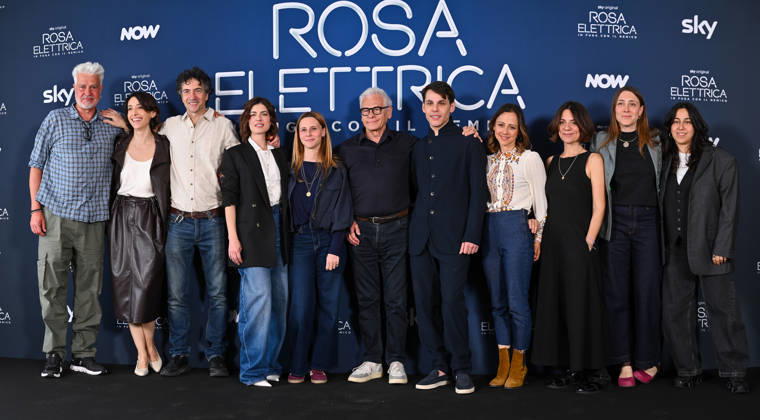News - Photocall ROSA ELETTRICA The production and the cast attend the photocall for the Rosa Elettrica - In Fuga con il Nemico at Sina Bernini Bristol Hotel, April 29, 2026, Rome, Italy. Rome Sina Bernini Bristol Hotel Italy Copyright: xDomenicoxCippitellix xLiveMediax LPN_2427388