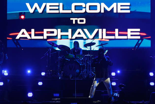 .Ela, Alphaville bei Veranstaltung EHC Happy Weekend 2026, 3.EHC-Star-Night am 03.05.2026 in Königsbrunn, Pharmpur Eisarena. Bayern Deutschland