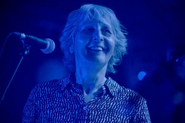 Iza Mellino von Les NÃ gresses Vertes live bei einem Konzert ihrer Zobi Tour in der Fabrik. Hamburg, 03.05.2026
