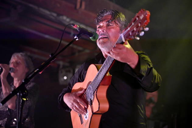 Stefane Mellino von Les NÃ gresses Vertes live bei einem Konzert ihrer Zobi Tour in der Fabrik. Hamburg, 03.05.2026