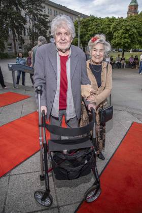 ABB HASEPREMIERE- Wulf Weidner und Vera Mueller zu Gast bei der Pemiere von Es ist nur eine Phase Hase in der Komoedie am Kurfuerstendamm im Ernst-Reuter-Saal a, 03.05.2026 in Berlin Berlin Deutschland