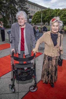 ABB HASEPREMIERE- Wulf Weidner und Vera Mueller zu Gast bei der Pemiere von Es ist nur eine Phase Hase in der Komoedie am Kurfuerstendamm im Ernst-Reuter-Saal a, 03.05.2026 in Berlin Berlin Deutschland