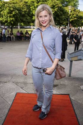 ABB HASEPREMIERE- Eva Habermann zu Gast bei der Pemiere von Es ist nur eine Phase Hase in der Komoedie am Kurfuerstendamm im Ernst-Reuter-Saal a, 03.05.2026 in Berlin Berlin Deutschland