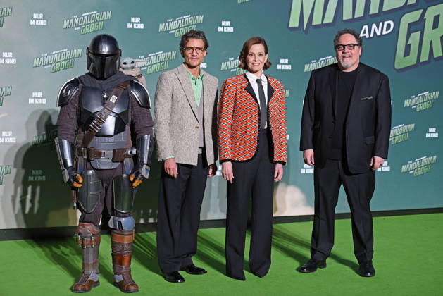 The Mandalorian, Grogu, Pedro Pascal, Sigourney Weaver, Jon Favreau beim Fan Event von STAR WARS: THE MANDALORIAN AND GROGU am Uber Platz in Berlin am 04.05.2026