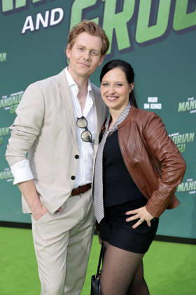 Johannes Heinrichs und Nadja Jo Klapper beim Star Wars: The Mandalorian and Grogu Photocall im Rahmen der Film Premiere & Fan Event am Uber Platz in der Uber Eats Music Hall am 4.05.2026 in Berlin Johannes Heinrichs and Nadja Jo Klapper at the Star Wars: The Mandalorian and Grogu photocall during the film premiere & fan event at Uber Platz in the Uber Eats Music Hall on May 4, 2026 in Berlin Star Wars: The Mandalorian and Grogu Filmpremiere & Fan Event in Berlin