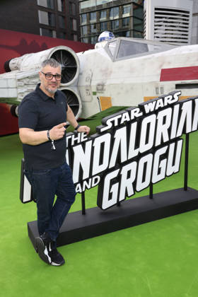 Imad Mardnli beim Star Wars: The Mandalorian and Grogu Photocall im Rahmen der Film Premiere & Fan Event am Uber Platz in der Uber Eats Music Hall am 4.05.2026 in Berlin Imad Mardnli at the Star Wars: The Mandalorian and Grogu photocall during the film premiere & fan event at Uber Platz in the Uber Eats Music Hall on May 4, 2026 in Berlin Star Wars: The Mandalorian and Grogu Filmpremiere & Fan Event in Berlin