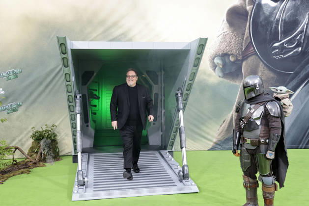 Jon Favreau beim Star Wars: The Mandalorian and Grogu Photocall im Rahmen der Film Premiere & Fan Event am Uber Platz in der Uber Eats Music Hall am 4.05.2026 in Berlin Jon Favreau at the Star Wars: The Mandalorian and Grogu photocall during the film premiere & fan event at Uber Platz in the Uber Eats Music Hall on May 4, 2026 in Berlin Star Wars: The Mandalorian and Grogu Filmpremiere & Fan Event in Berlin