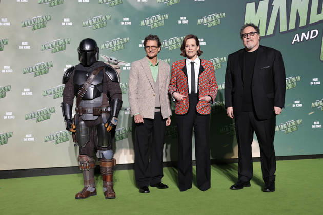 Pedro Pascal, Sigourney Weaver and Jon Favreau at the Star Wars: The Mandalorian and Grogu photocall during the film premiere & fan event at Uber Platz in the Uber Eats Music Hall on May 4, 2026 in Berlin Star Wars: The Mandalorian and Grogu Filmpremiere & Fan Event in Berlin