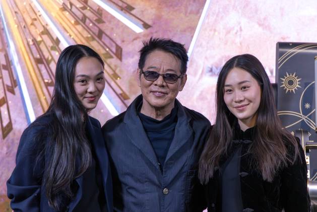 Jet Li visits the Empire State Building Jet Li, actor, martial artist and philanthropist, accompanied by his daughters, visits the Empire State Building to promote the launch of his book Beyond Life and Death: The Way of True Freedom , a collection of memories and reflections on spirituality and freedom. May,04,2026 new york new york united of america Copyright: xVanessaxCarvalhox