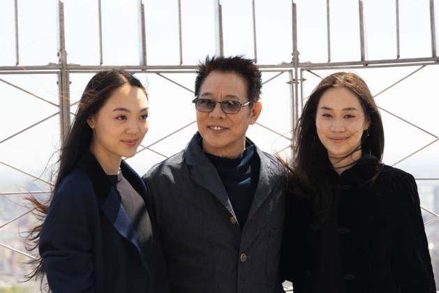 Jet Li visits the Empire State Building Jet Li, actor, martial artist and philanthropist, accompanied by his daughters, visits the Empire State Building to promote the launch of his book Beyond Life and Death: The Way of True Freedom , a collection of memories and reflections on spirituality and freedom. May,04,2026 new york new york united of america Copyright: xVanessaxCarvalhox