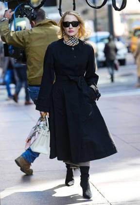 No Credit BI Jessica Chastain is seen on the set of the television miniseries The Off Weeks in New York on May 4, 2026 No Credit BI 5 4 26 Jessica Chastain is seen on the set of the television miniseries The Off Weeks on May 4, 2026 in Manhattan, New York City NYC New York Etats Unis  Copyright: xNOxCREDITxNOxCREDITx