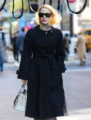 No Credit BI Jessica Chastain is seen on the set of the television miniseries The Off Weeks in New York on May 4, 2026 No Credit BI 5 4 26 Jessica Chastain is seen on the set of the television miniseries The Off Weeks on May 4, 2026 in Manhattan, New York City NYC New York Etats Unis  Copyright: xNOxCREDITxNOxCREDITx