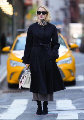 No Credit BI Jessica Chastain is seen on the set of the television miniseries The Off Weeks in New York on May 4, 2026 No Credit BI 5 4 26 Jessica Chastain is seen on the set of the television miniseries The Off Weeks on May 4, 2026 in Manhattan, New York City NYC New York Etats Unis  Copyright: xNOxCREDITxNOxCREDITx