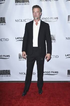 Josh Duhamel at arrivals for NEGLECTED Premiere, TCL Chinese Theatre, Los Angeles, CA, May 04, 2026. Photo By: Elizabeth Goodenough Everett Collection NEGLECTED Premiere PUBLICATIONXNOTxINxCANxCHNxFRAxITAxJPNxNORxPOLxRUSxESPxUKxUSA