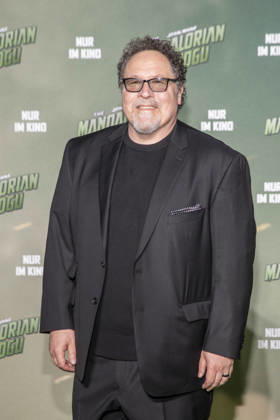 ABB STARSWARS- Jon Favreau auf dem gruenen Teppich bei dem Fan Event von Stars Wars The Mandalorian and Grogu in UCI Luxe East Side Gallery am 04.05.2026 in Berlin Berlin Deutschland