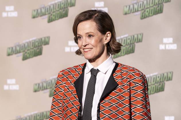 ABB STARSWARS- Sigourney Weaver auf dem gruenen Teppich bei dem Fan Event von Stars Wars The Mandalorian and Grogu in UCI Luxe East Side Gallery am 04.05.2026 in Berlin Berlin Deutschland