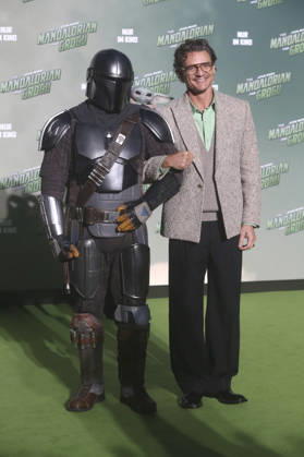 Der Mandalorianer, Grogu und Pedro Pascal beim Fan Event Star Wars: The Mandalorian and Grogu im UCI Luxe East Side Gallery auf dem Uber Platz. Berlin, 04.05.2026